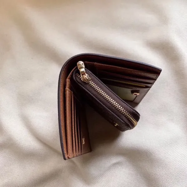 【2026】【LOUIS VUITTON公式 旗艦店】ルイヴィトン 財布 当日出荷 好評に付き再入荷!13.5*9.5*3.5cm 【2026】【LOUIS VUITTON公式 旗艦店】ルイヴィトン 財布 当日出荷 好評に付き再入荷!13.5*9.5*3.5cm
