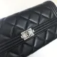【2026】【CHANEL 公式 旗艦店】シャネル 財布   当日出荷 好評に付き再入荷！10.5*19*3cm