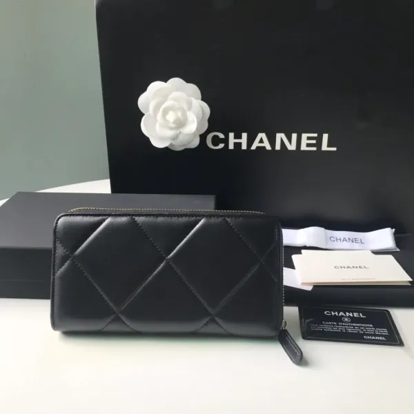 【2026】【CHANEL 公式 旗艦店】シャネル 財布   当日出荷 好評に付き再入荷！10*19.5*2.5cm