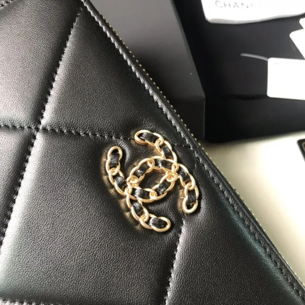 【2026】【CHANEL 公式 旗艦店】シャネル 財布   当日出荷 好評に付き再入荷！10*19.5*2.5cm