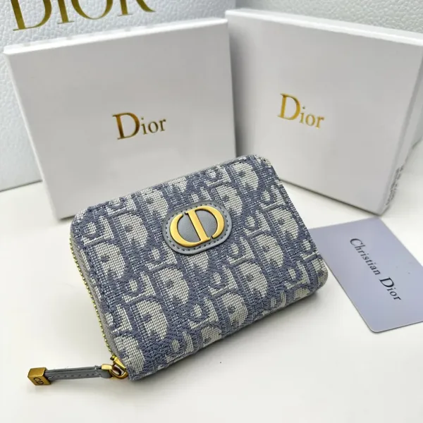 【2026】【DIOR 公式 旗艦店】ディオール 財布   当日出荷 好評に付き再入荷！12*8.5cm