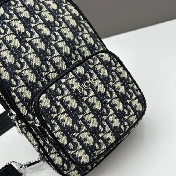 【2026】【DIOR 公式 旗艦店】ディオール リュックサック当日出荷 好評に付き再入荷！17*27*8cm