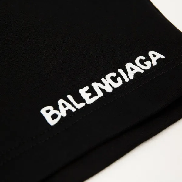 【2026】【BALENCIAGA  公式旗艦店】バレンシアガ    ショートパンツ  ご好評に付き再入荷！