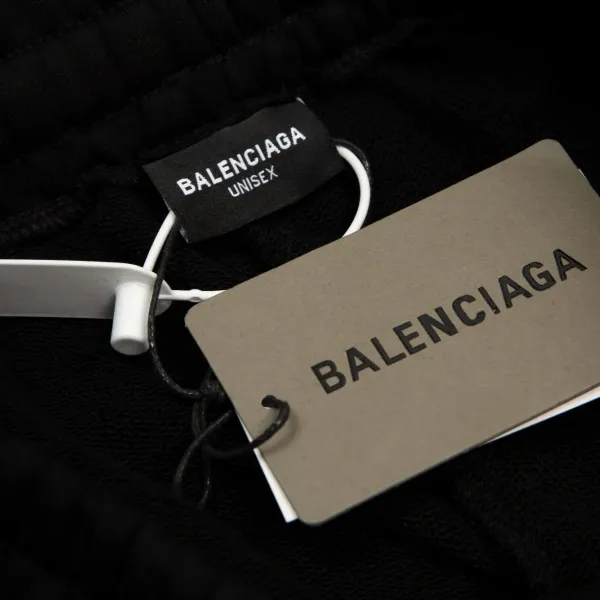【2026】【BALENCIAGA  公式旗艦店】バレンシアガ    ショートパンツ  ご好評に付き再入荷！