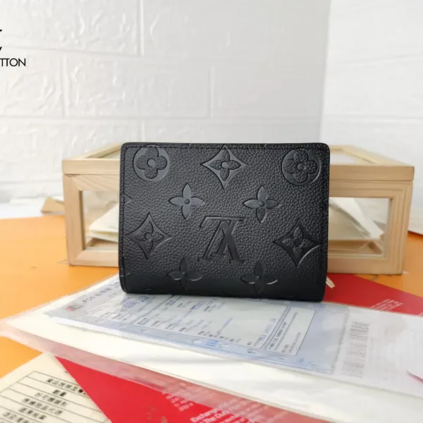 【2026】【LOUIS VUITTON公式 旗艦店】ルイヴィトン   財布   当日出荷 好評に付き再入荷！11*8.5*3.5CM
