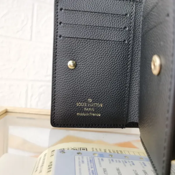 【2026】【LOUIS VUITTON公式 旗艦店】ルイヴィトン   財布   当日出荷 好評に付き再入荷！11*8.5*3.5CM