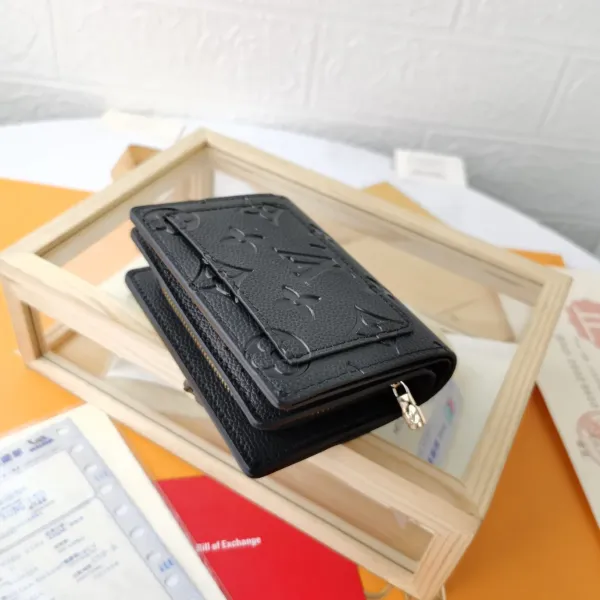 【2026】【LOUIS VUITTON公式 旗艦店】ルイヴィトン   財布   当日出荷 好評に付き再入荷！11*8.5*3.5CM
