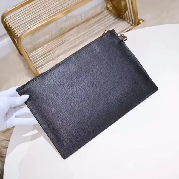 【2026】【GUCCI 公式 旗艦店】クッチ  クラッチバッグ 当日出荷 好評に付き再入荷！28*20CM