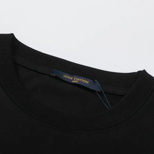【2026】【LOUIS VUITTON  公式旗艦店】ルイヴィトン   Tシャツ ご好評に付き再入荷！