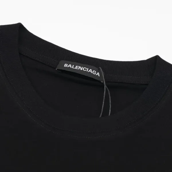 【2026】【BALENCIAGA  公式旗艦店】 バレンシアガ    Tシャツご好評に付き再入荷！