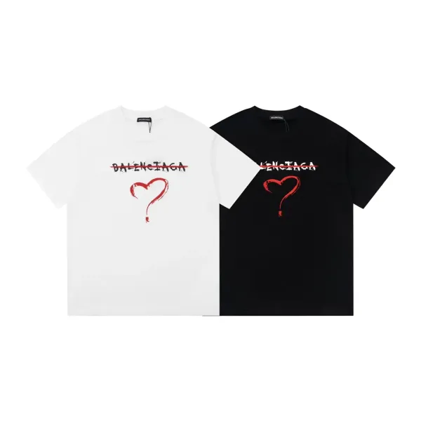 【2026】【BALENCIAGA  公式旗艦店】 バレンシアガ    Tシャツご好評に付き再入荷！