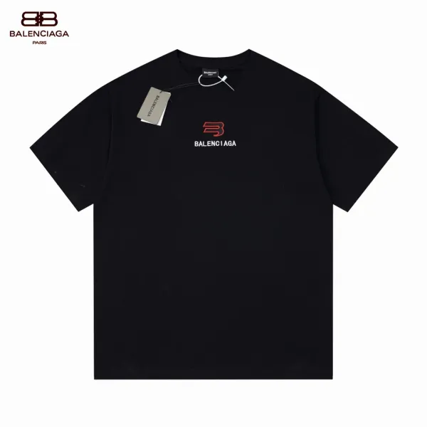 【2026】【BALENCIAGA  公式旗艦店】 バレンシアガ    Tシャツご好評に付き再入荷！