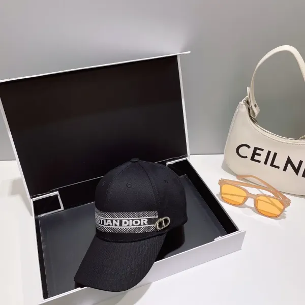 【2026】【DIOR  ディオール】【数量限定】 野球帽 / ハット