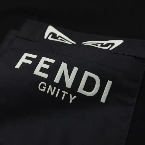 【2026】【FENDI  公式旗艦店】フェンディ Tシャツ ご好評に付き再入荷！