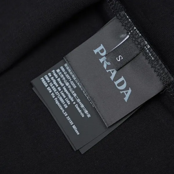 【2026】【PRADA  公式旗艦店】プラダ   Tシャツご好評に付き再入荷！