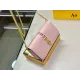 【2026】【FENDI 公式 旗艦店】 フェンディ  ショルダーバッグ  当日出荷 好評に付き再入荷！21*13CM