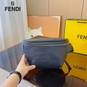 【2026】【FENDI 公式 旗艦店】 フェンディ  ウエストポーチ  当日出荷 好評に付き再入荷！29*8*16CM