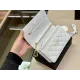 【2026】【CHANEL  公式 旗艦店】シャネル   ショルダーバッグ  当日出荷 好評に付き再入荷！19*12CM