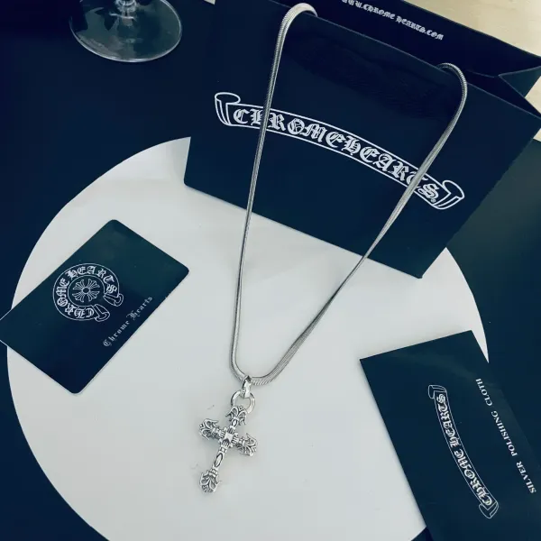 【2026】【CHROME HEARTS】クロムハーツ、新しいネックレス万能シンプルファッションオーナメント
