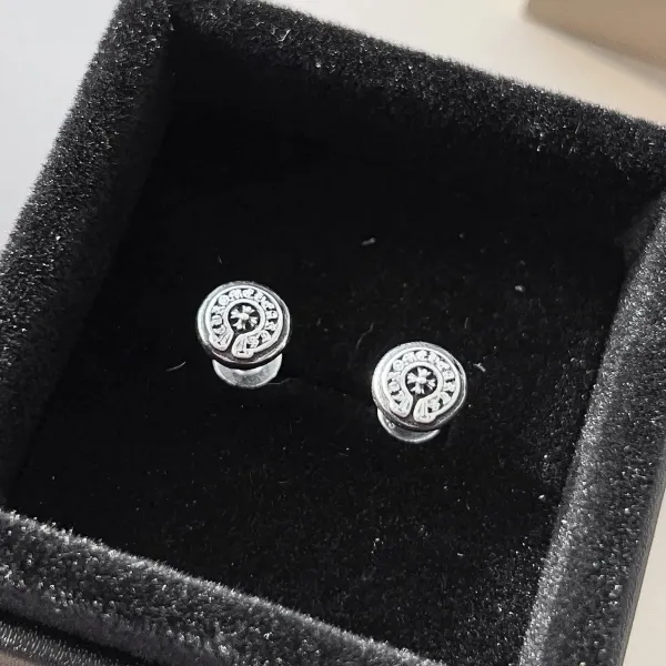 【2026】 【CHROME HEARTS】 クロムハーツ  ファッションスタイルのイヤリング