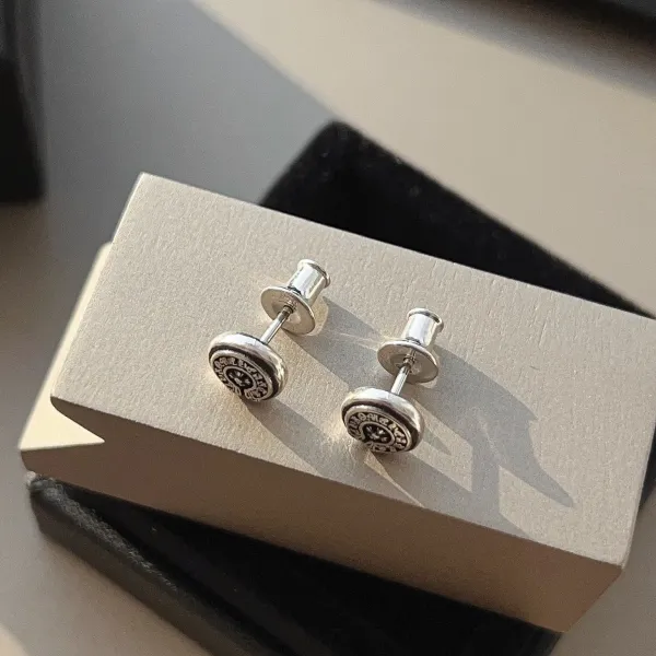 【2026】 【CHROME HEARTS】 クロムハーツ  ファッションスタイルのイヤリング