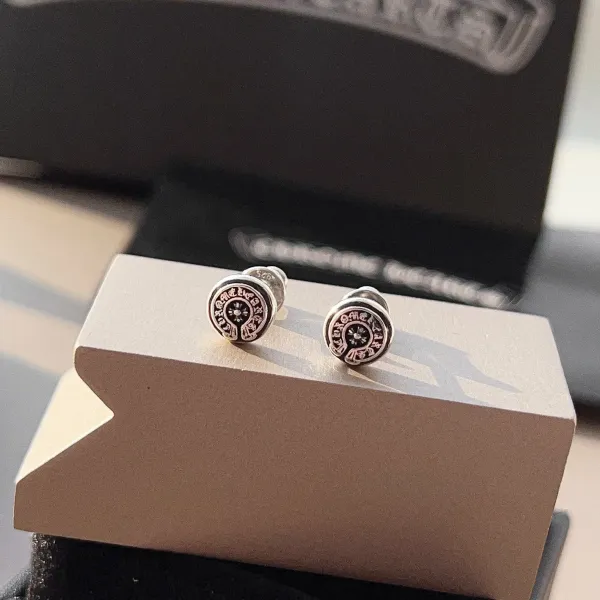 【2026】 【CHROME HEARTS】 クロムハーツ  ファッションスタイルのイヤリング