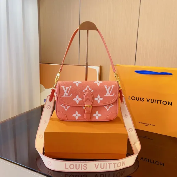【2026】【 LOUIS VUITTON公式 旗艦店】ルイヴィトン  ショルダーバッグ    当日出荷 好評に付き再入荷！25*9*16CM
