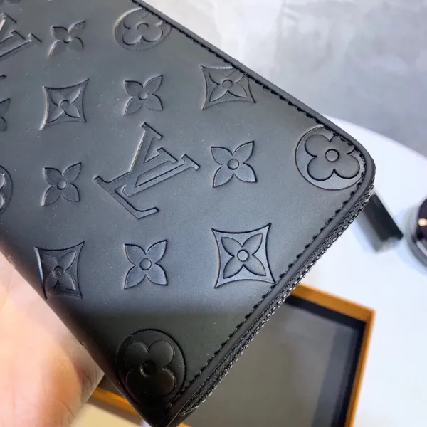 【2026】【 LOUIS VUITTON公式 旗艦店】ルイヴィトン   クラッチバッグ   当日出荷 好評に付き再入荷！21*11CM