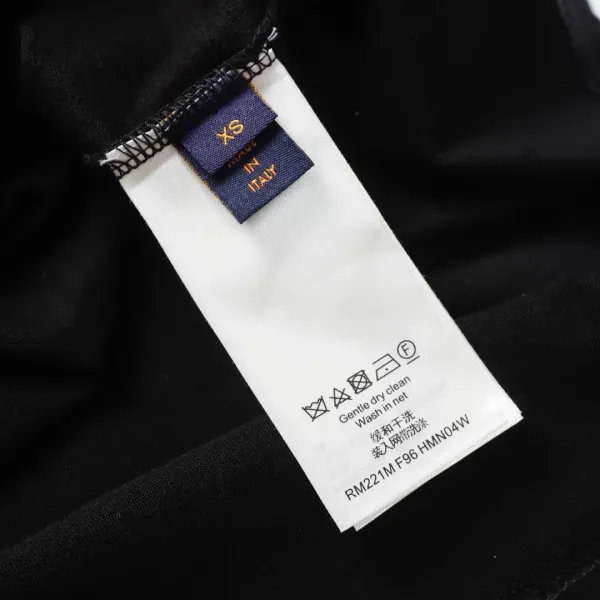 【2026】LV【LOUIS VUITTON公式旗艦店】 ルイヴィトン   Tシャツご好評に付き再入荷！