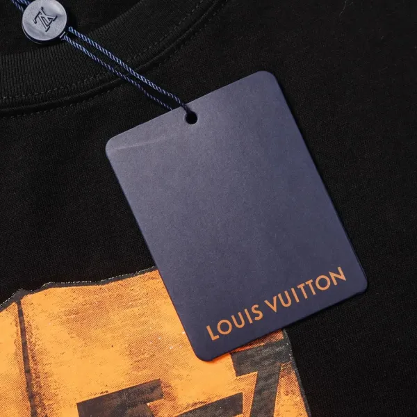 【2026】LV【LOUIS VUITTON公式旗艦店】 ルイヴィトン   Tシャツご好評に付き再入荷！