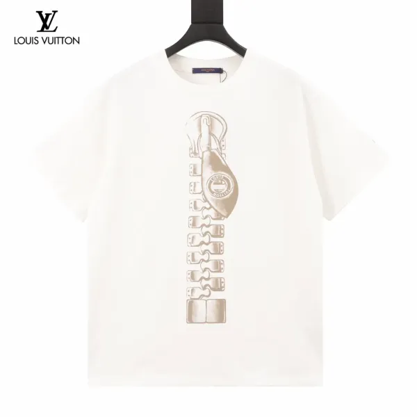 【2026】LV【LOUIS VUITTON公式旗艦店】 ルイヴィトン   Tシャツご好評に付き再入荷！