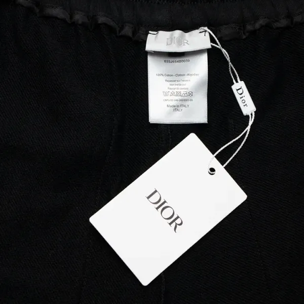 【2026】【DIOR  公式旗艦店】 ディオール   ショートパンツ  ご好評に付き再入荷！