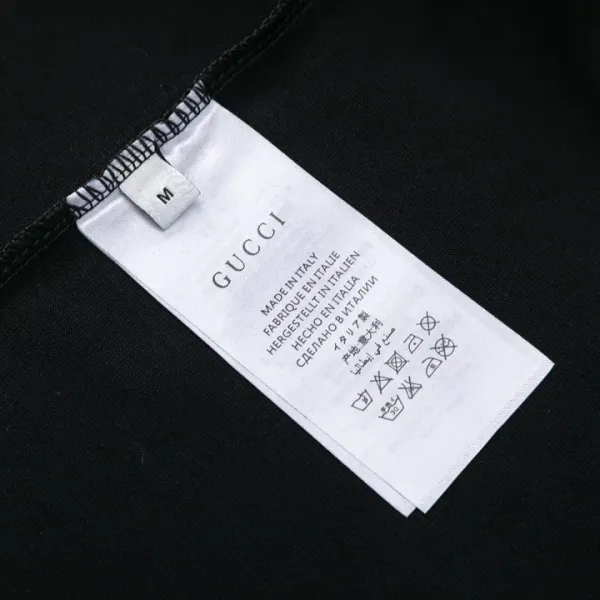 【2026】【GUCCI 公式旗艦店】 クッチ   Tシャツご好評に付き再入荷！