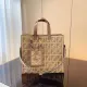 【2026】【FENDI  公式旗艦店】フェンディ   ハンドバッグ   当日出荷 好評に付き再入荷！37*18*33CM