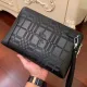 【2026】【BURBERRY 公式旗艦店】バーバリー   クラッチバッグ 当日出荷 好評に付き再入荷！28*18*3CM