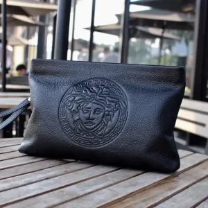 【2026】【VERSACE 公式旗艦店】ヴェルサーチ  クラッチバッグ    当日出荷 好評に付き再入荷！28*17*5CM