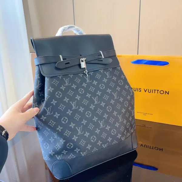 【2026】【 LOUIS VUITTON公式 旗艦店】ルイヴィトン   リュックサック   当日出荷 好評に付き再入荷！33*15*43CM