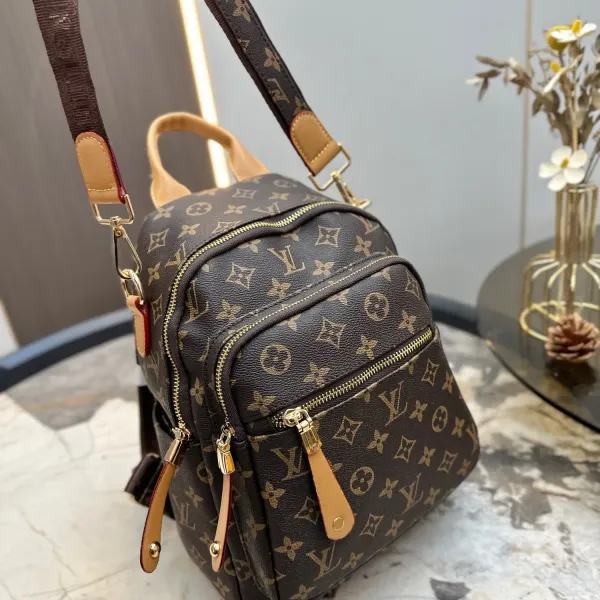 【2026】【 LOUIS VUITTON公式 旗艦店】ルイヴィトン   リュックサック   当日出荷 好評に付き再入荷！25*30CM