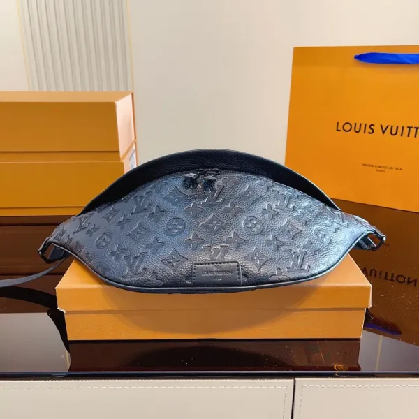 【2026】【 LOUIS VUITTON公式 旗艦店】ルイヴィトン   ウエストポーチ   当日出荷 好評に付き再入荷！35*10*16CM