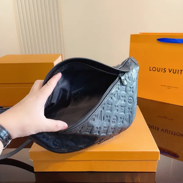 【2026】【 LOUIS VUITTON公式 旗艦店】ルイヴィトン   ウエストポーチ   当日出荷 好評に付き再入荷！35*10*16CM
