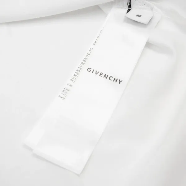 【2026】【GIVENCHY 公式旗艦店】ジバンシー     Tシャツご好評に付き再入荷！