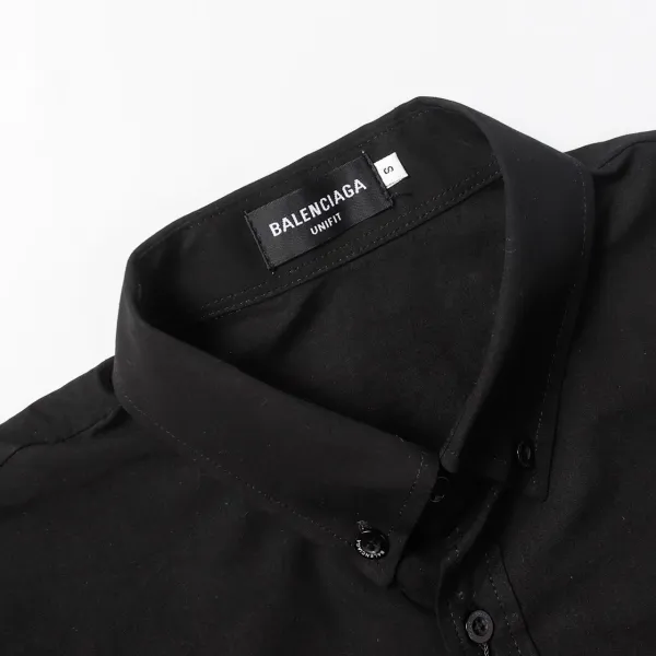 【2026】【 BALENCIAGA   公式旗艦店】 バレンシアガ   シャツ  ご好評に付き再入荷！