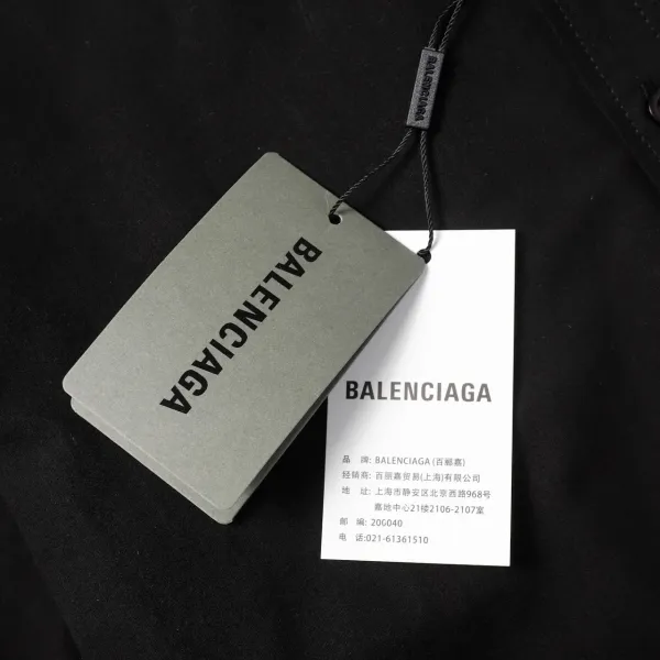 【2026】【 BALENCIAGA   公式旗艦店】 バレンシアガ   シャツ  ご好評に付き再入荷！