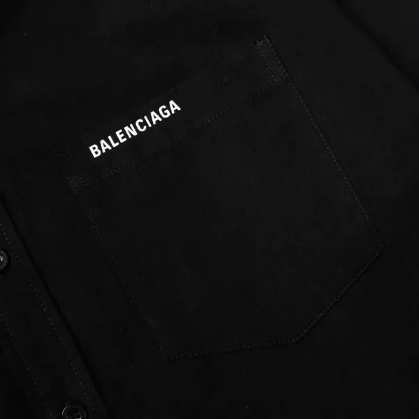 【2026】【 BALENCIAGA   公式旗艦店】 バレンシアガ   シャツ  ご好評に付き再入荷！