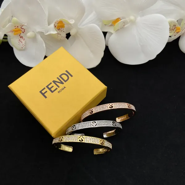 【2026】【FENDI】ブレスレット、ファッションシンプルなスタイル