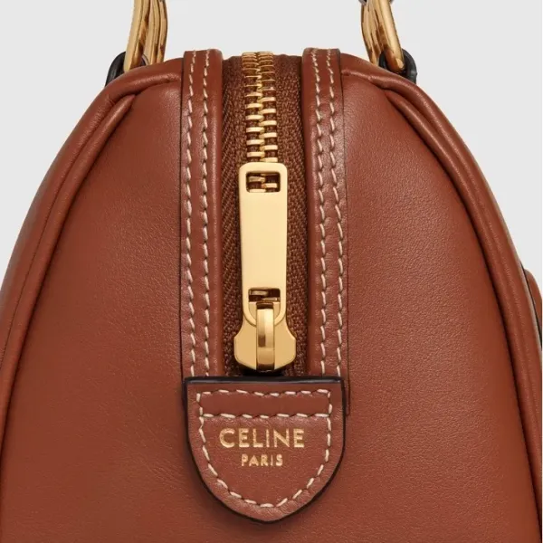 【2026】【CELINE】キュイル トリオンフ スモールボストン バック 19.5 x 14 x 7 cm