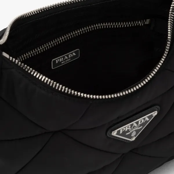 【2026】☆PRADA プラダ パデッドナイロン ショルダーバッグ 24*20.5*7cm