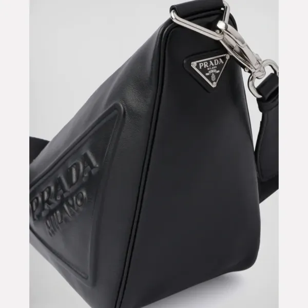【2026】累積売上第1位☆新作☆ プラダ PRADA トライアングル レザーショルダーバッグ 【2026】累積売上第1位☆新作☆ プラダ PRADA トライアングル レザーショルダーバッグ