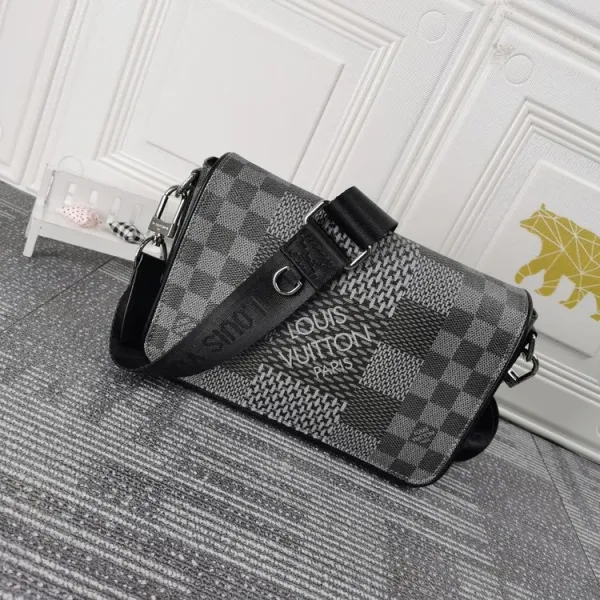 【2026】Louis Vuitton （ルイヴィトン） メッセンジャーバッグ 23.5x14x5cm