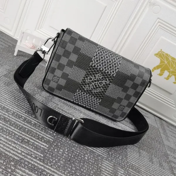 【2026】Louis Vuitton （ルイヴィトン） メッセンジャーバッグ 23.5x14x5cm